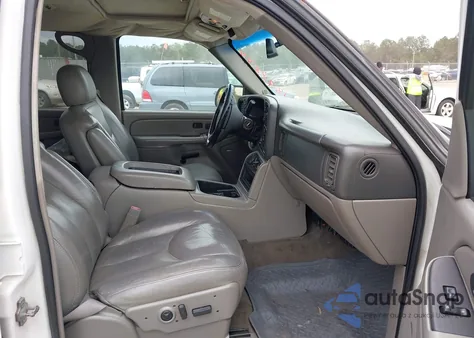 2005 Chevrolet Avalanche K1500 from USA, damaged, VIN 3GNEK12Z65G219301